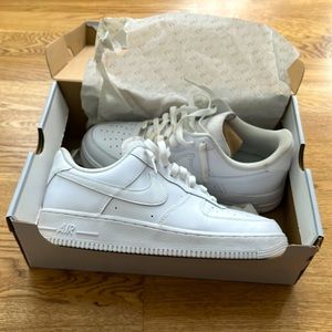 Nike Air Force 1 - pristine condition! Men’s size: 10.5